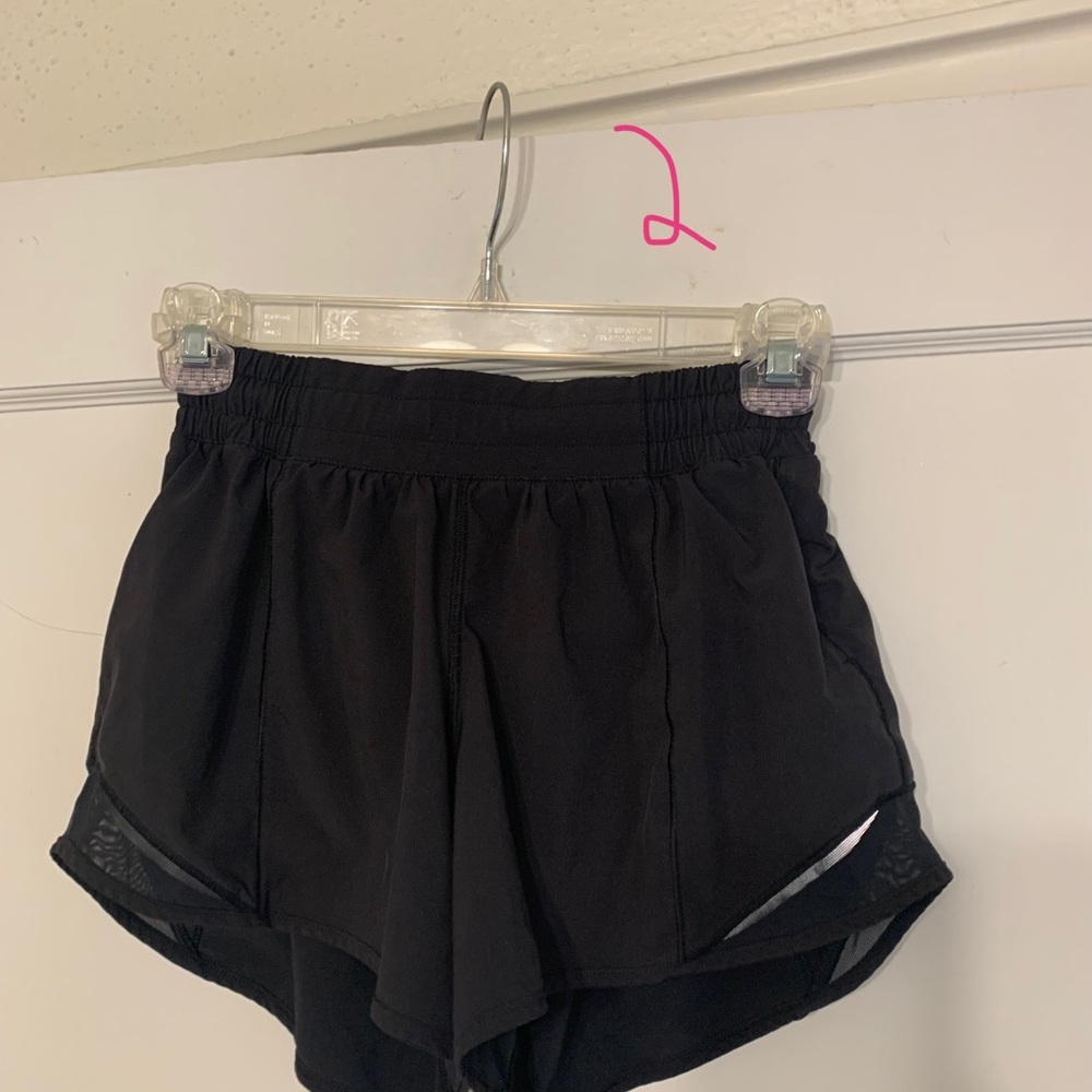 Women's Lululemon Hotty Hot Black Shorts